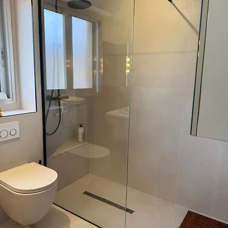 Spacious 2-bedroom Sea View With Parking In Palm