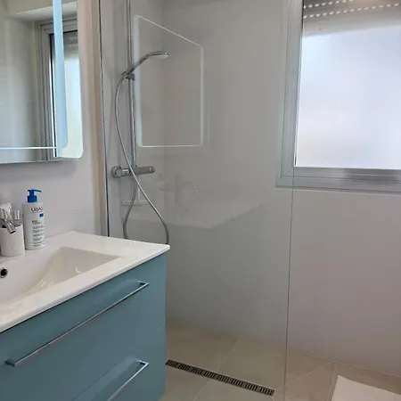 Apartment Spacious 2-bedroom Sea View With Parking In Palm *